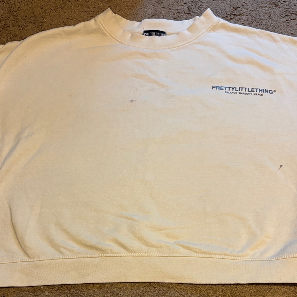 PrettyLittleThing Off-White Women’s  Crewneck Sweater